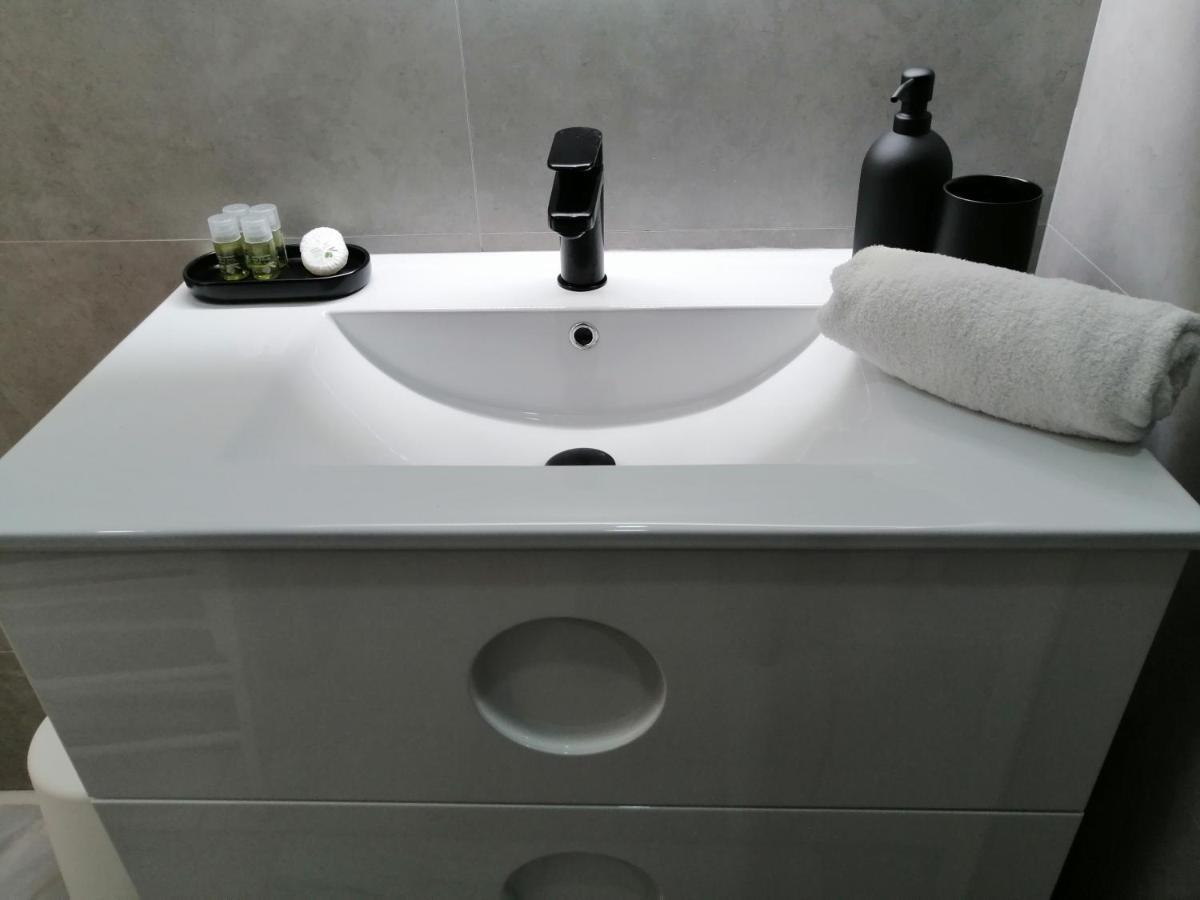 شقة Tourist House Trajano Terraza-Piscina إشبيلية المظهر الخارجي الصورة